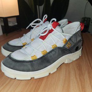 Columbia Base Camp Shoes